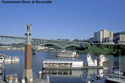  Tennessee River at Knoxville, TN, USA