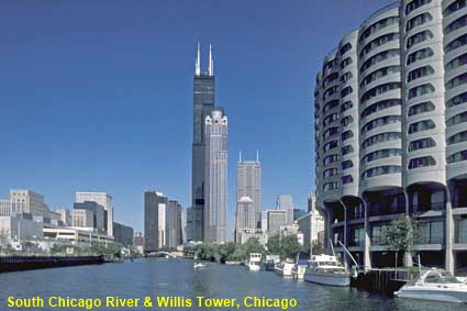South Chicago River & Sears Tower, Chicago, IL, USA