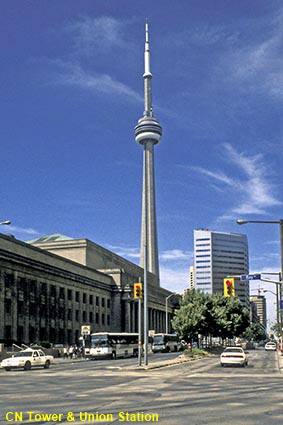  CN Tower & Union Station, Toronto, Ontario, Canada
