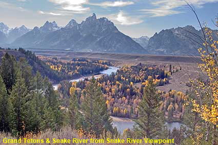  Grand Tetons & Snake River from Snake River Viewpoint, WY, USA