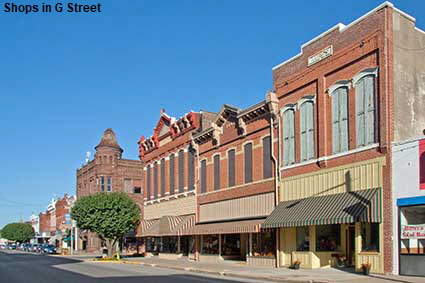 Shops in G Street, Fort Madison, IA, USA